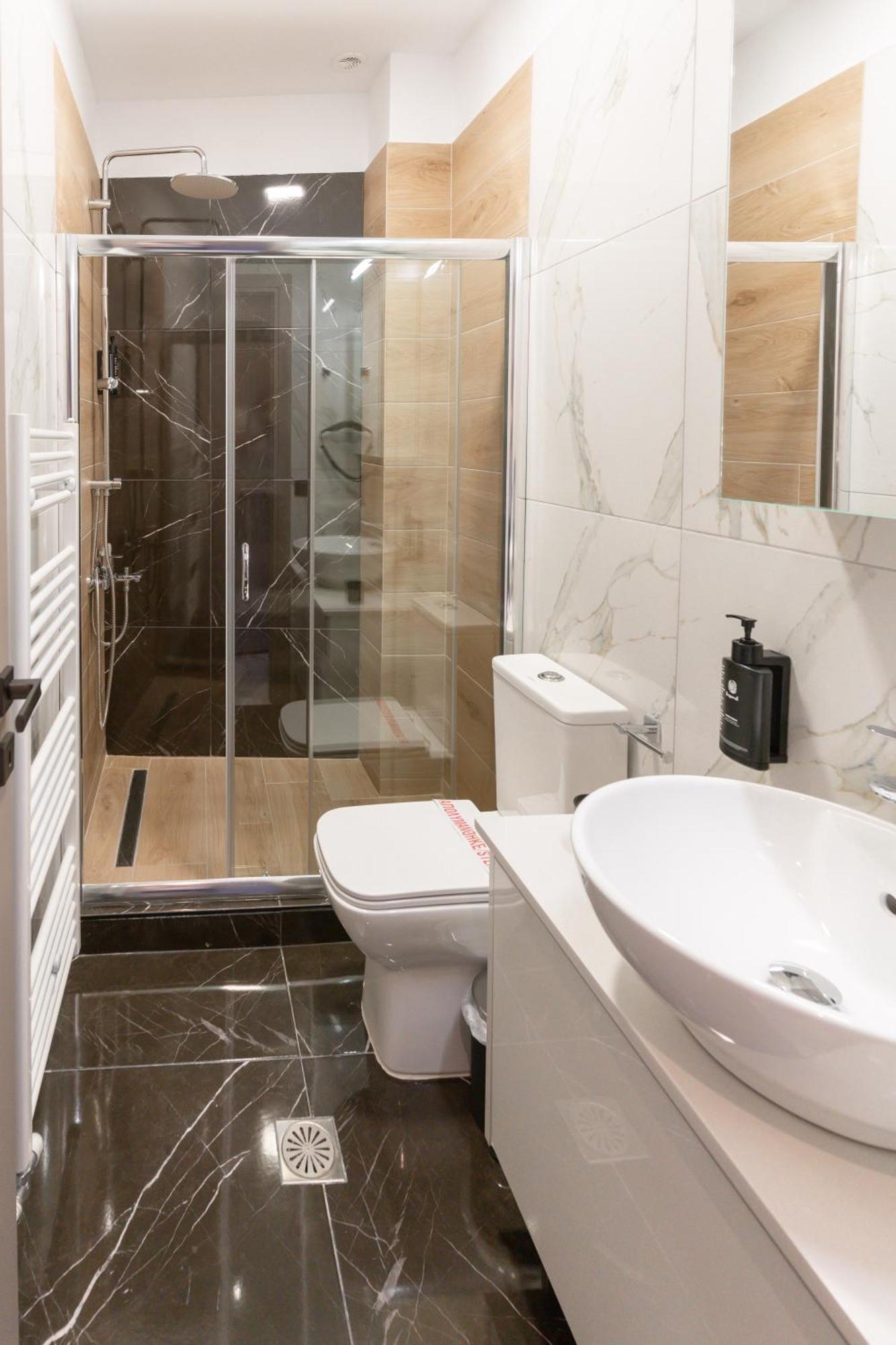 Δ17 Suites & Apartments Лариса Экстерьер фото